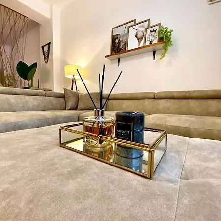Apartment Azalea Studio In City Center *